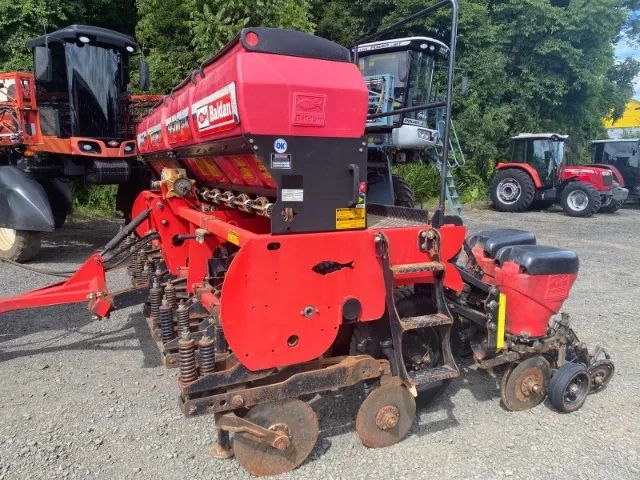 Plantadeira Baldan - SPE Top Line 4500 Speed Box, 9 Linhas. Fabricação 2017 - Foto 2