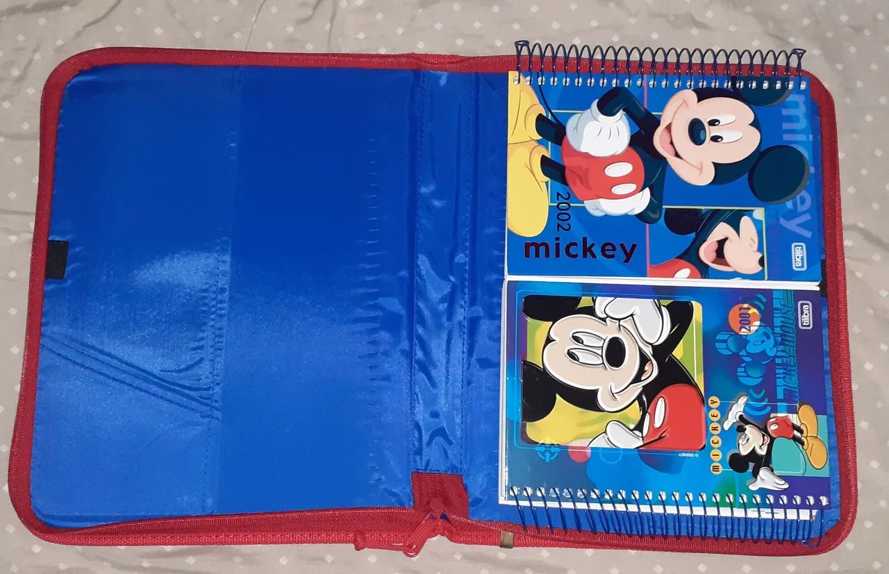 KIT Pasta Escolar Mickey + 3 Agendas 2001, 2002 e 2010 - Foto 2