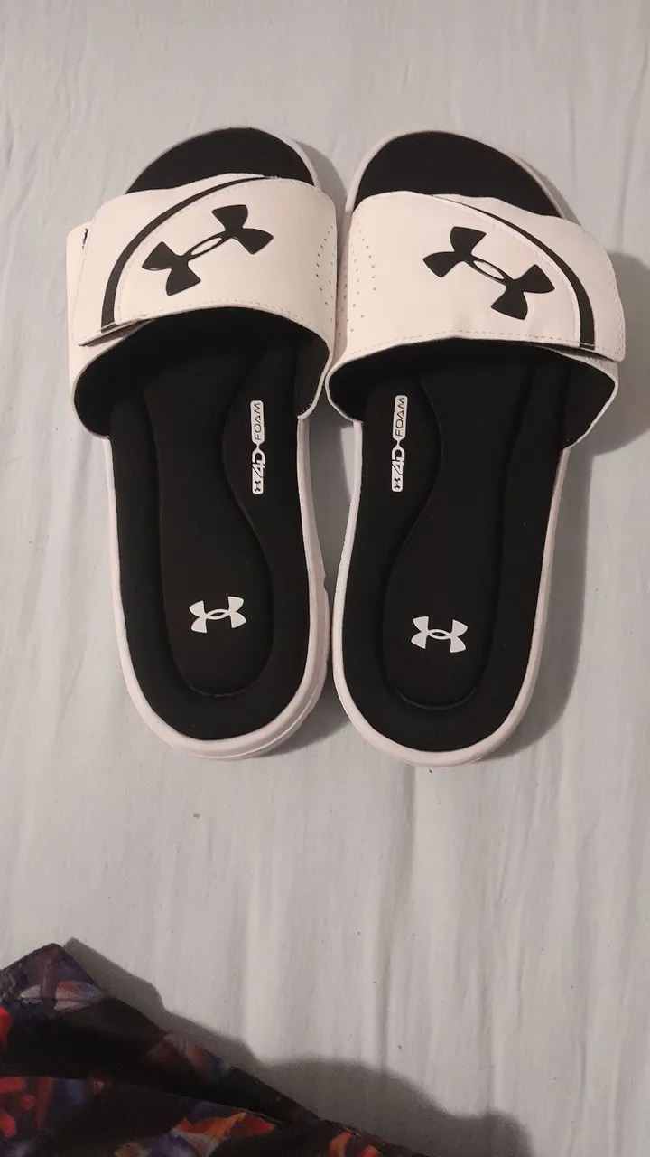 Sandálias Under Armour - Conforto e Estilo!