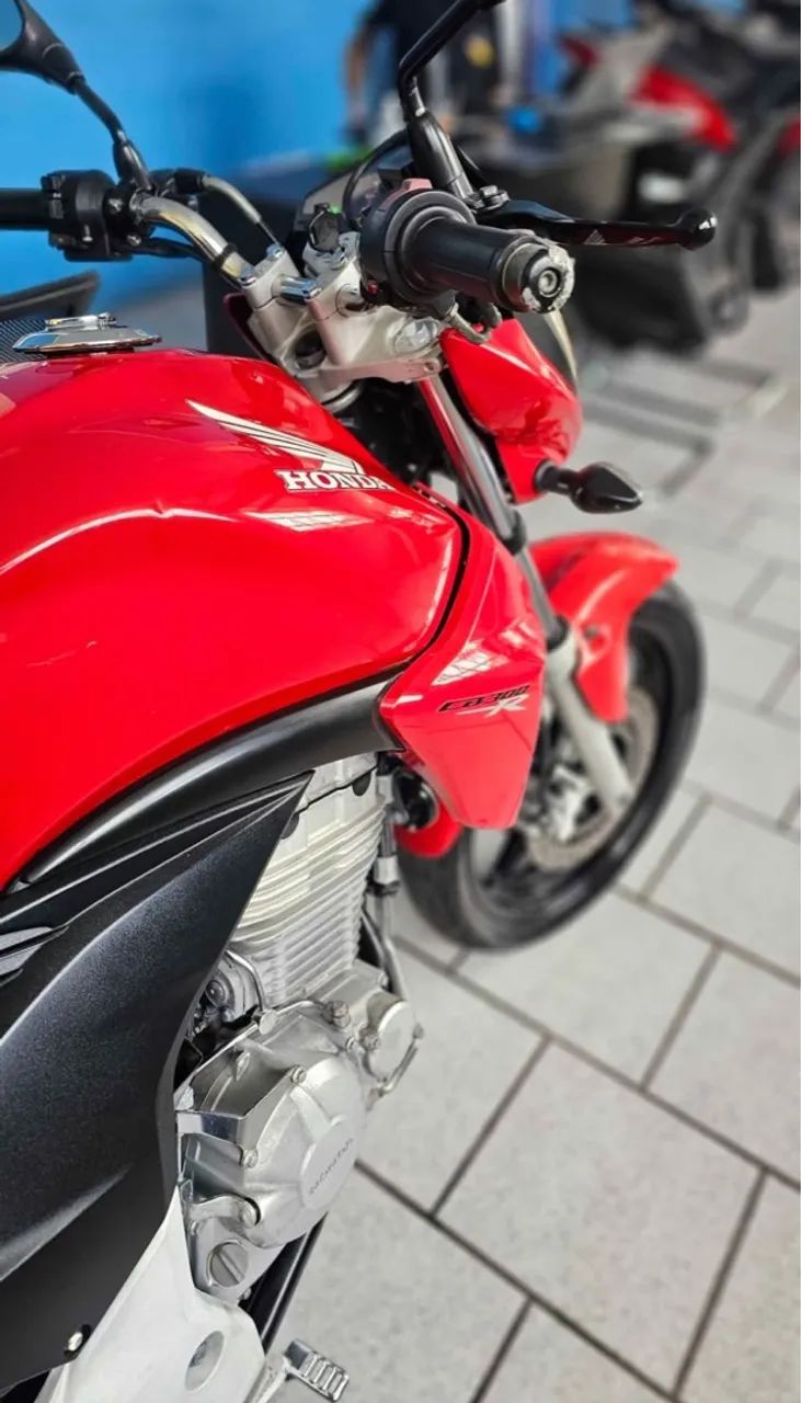 Honda Cb300cc impecável - Foto 2