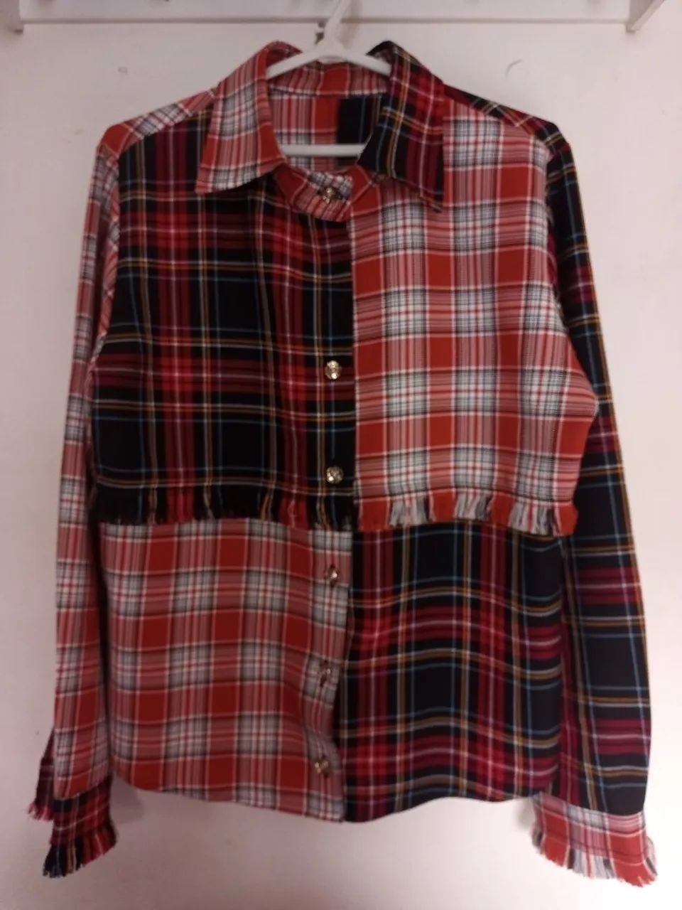 Camisa xadrez feminina com franjas 