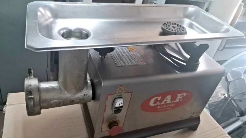 Moedor de carnes CAF Seminovo, Boca 10, 220v - Foto 2