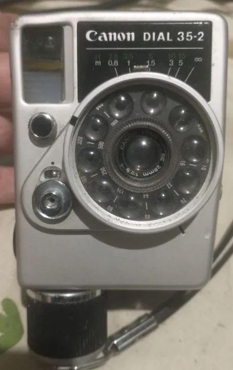 Câmera Canon Dial 35-2 modelo antigo analógico 