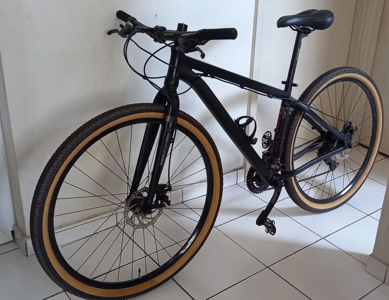 Bicicleta de MTB Aro 29 pra vender logo