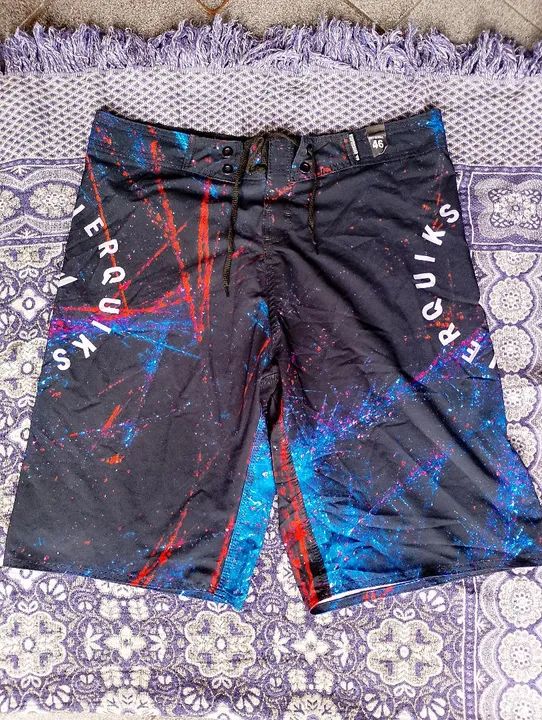 Short de Praia Quiksilver - Novo