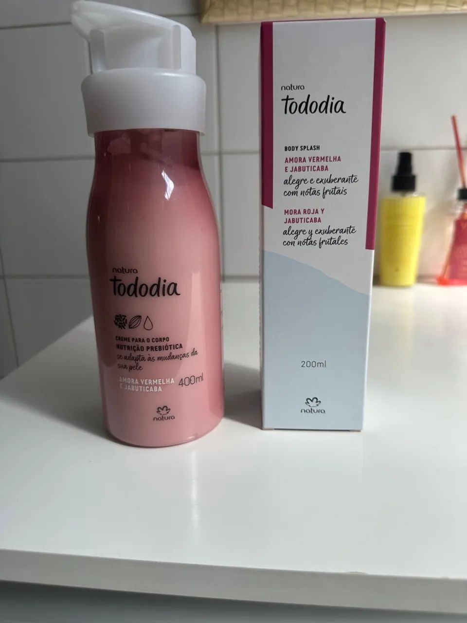 Kit amora vermelha e jabuticaba - Body Splash e Creme Corporal
