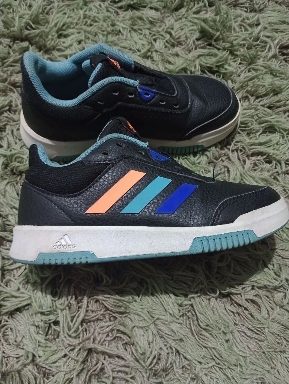 Tênis Adidas Infantil usado em ótimo estado Tam:28