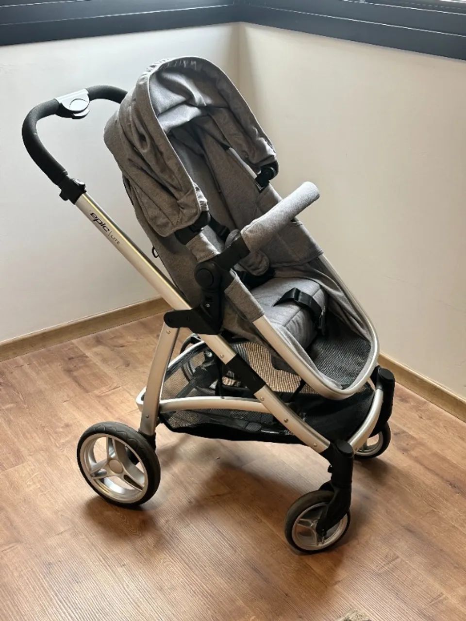 PRATICAMENTE NOVO - Travel System Epic Lite Trio Infanti - Grey Steel - Foto 2