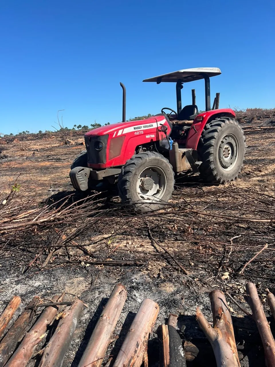Trator Massey Ferguson 4275 Matria