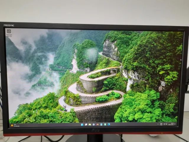 monitor AOC Sniper 75hz - Foto 2