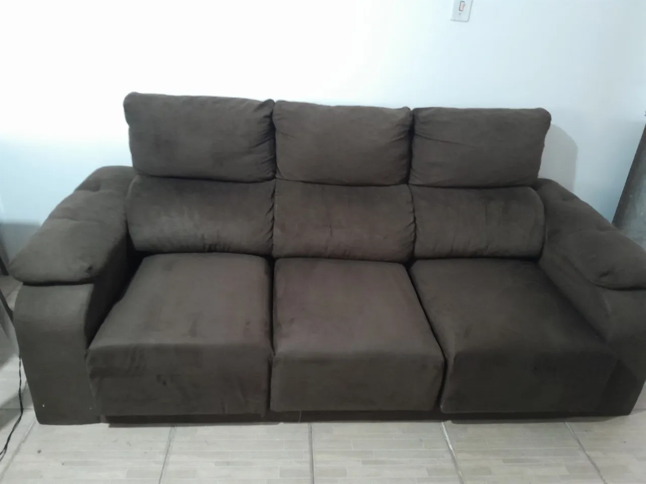 Sofá 3 lugares retrátil e reclinável
