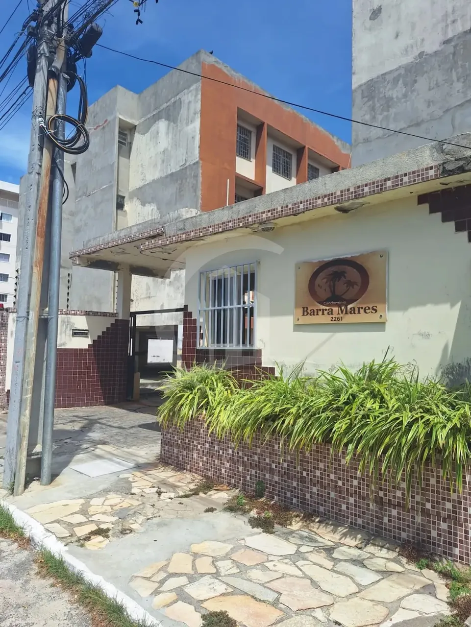 Apartamento no Cond. Barra Mares, em ótima localização no bairro Atalaia.
