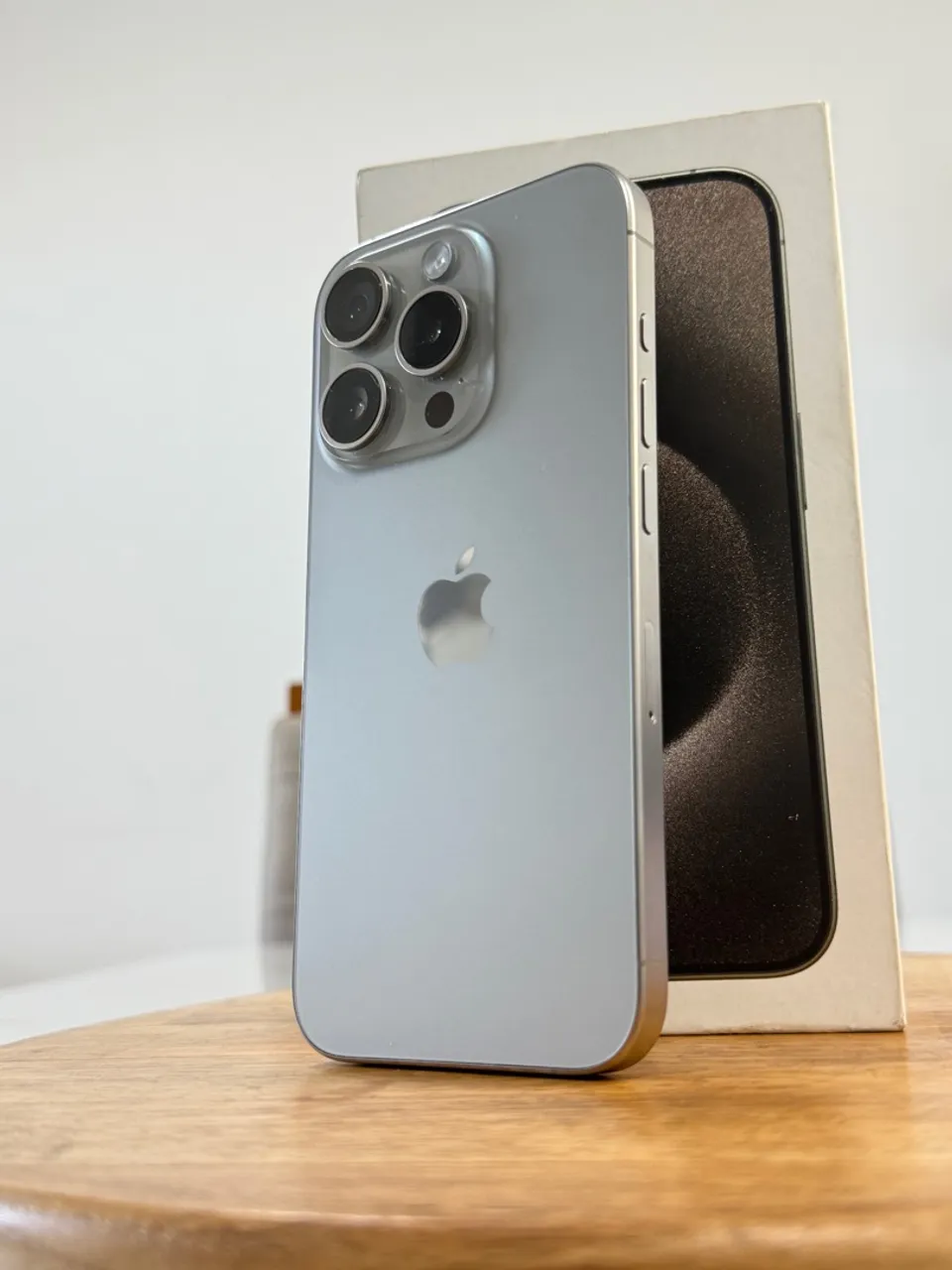 iPhone 15 PRO 128GB Titânio Cinza
