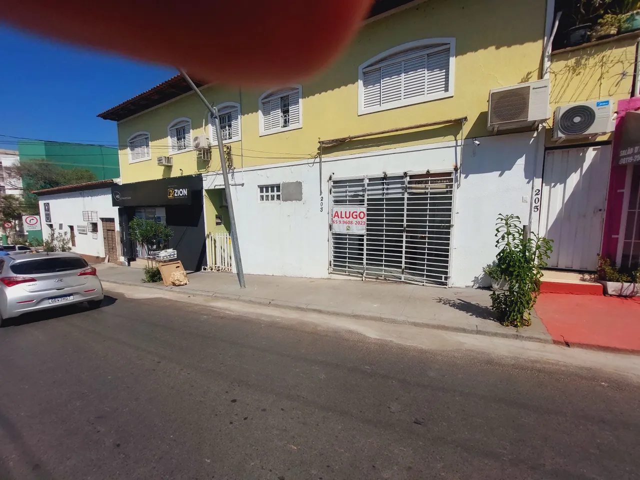 Alugo sala comercial no centro de Cuiabá