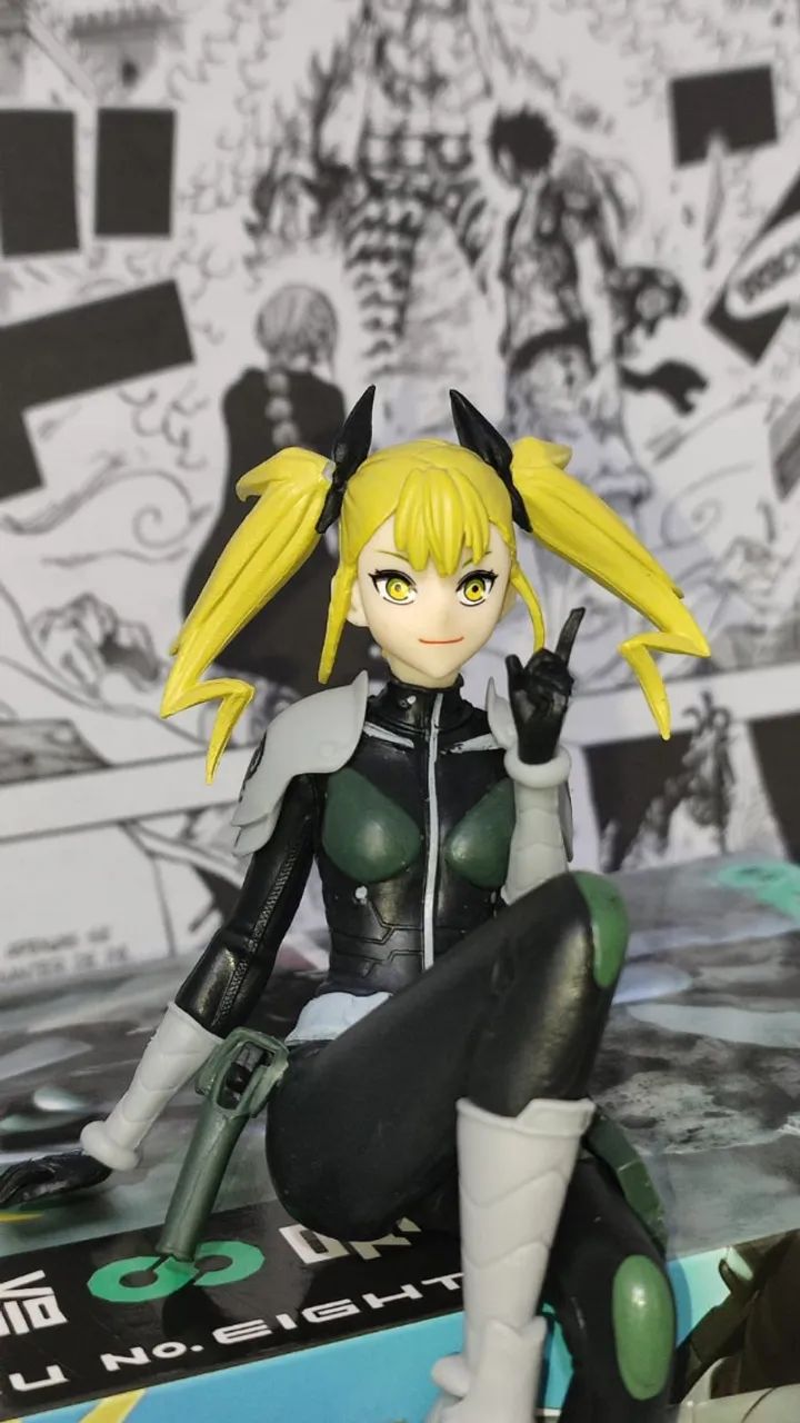 Action Figure da Kikoru Shinomiya, da série Kaiju No. 8.