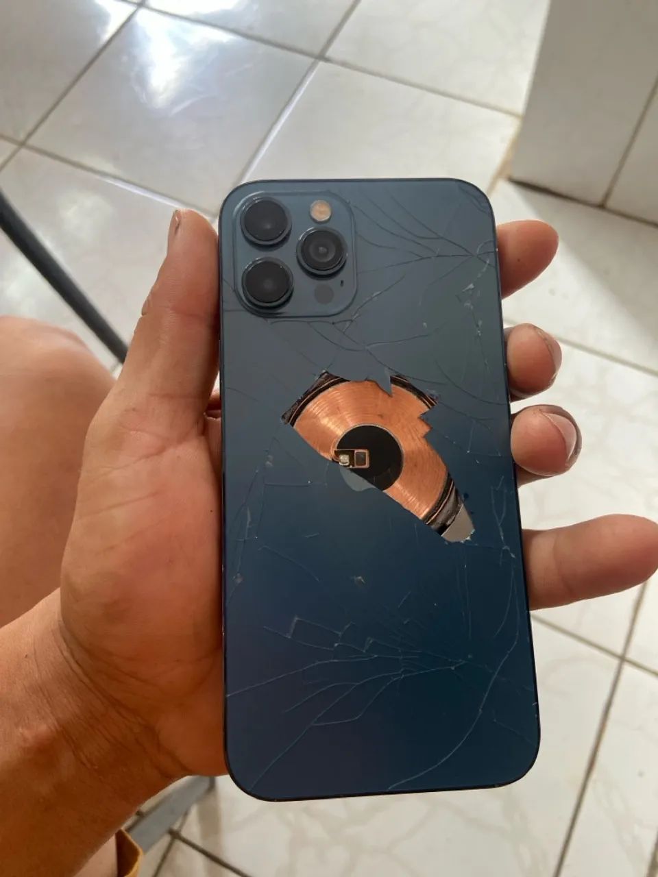 Iphone 12 Pro Max azul  - Foto 6