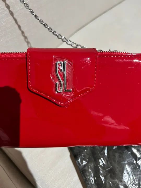 Bolsa de Ombro Vermelha  Verniz Santa Lolla nova  - Foto 2