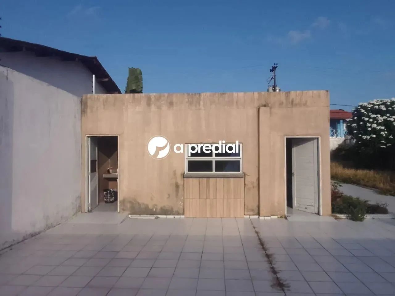 Venda de Casas / Comercial na cidade de Fortaleza - Foto 2