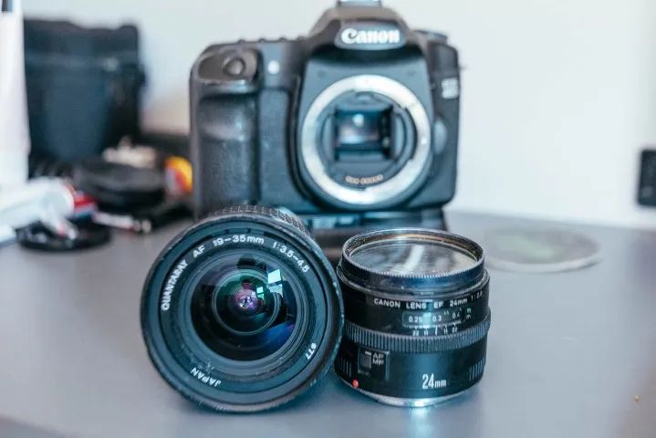 Canon 40D + Lentes + Grip + 7 baterias