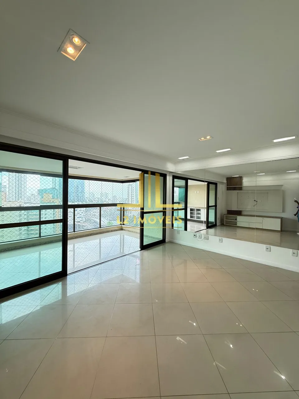 APARTAMENTO ALTO PADRÃO - 3 QUARTOS SENDO 1 SUÍTE - NASCENTE - ELEGANCE GARIBALDI