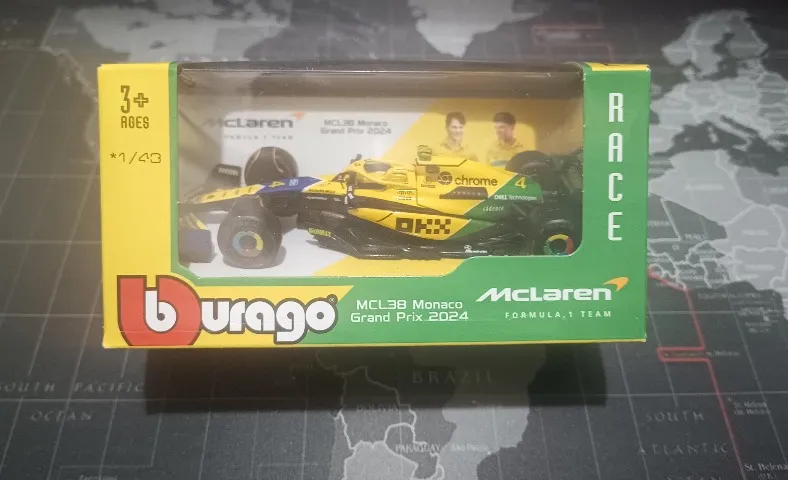 Fórmula 1 Burago em escala 1/43 - MCL38 Monaco Grand Prix 2024 - 04 Lando Norris