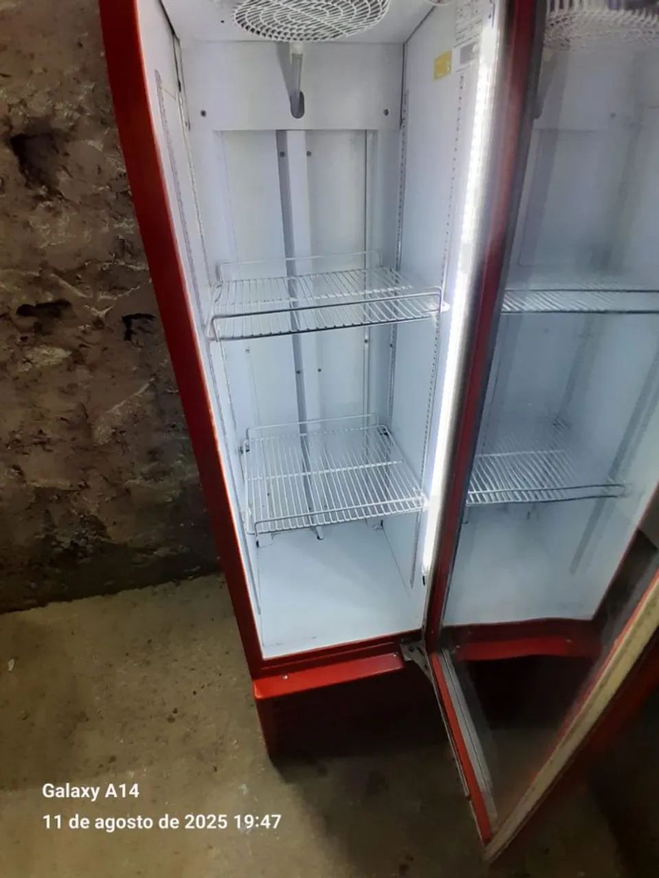Geladeira Expositora Vertical - Foto 4