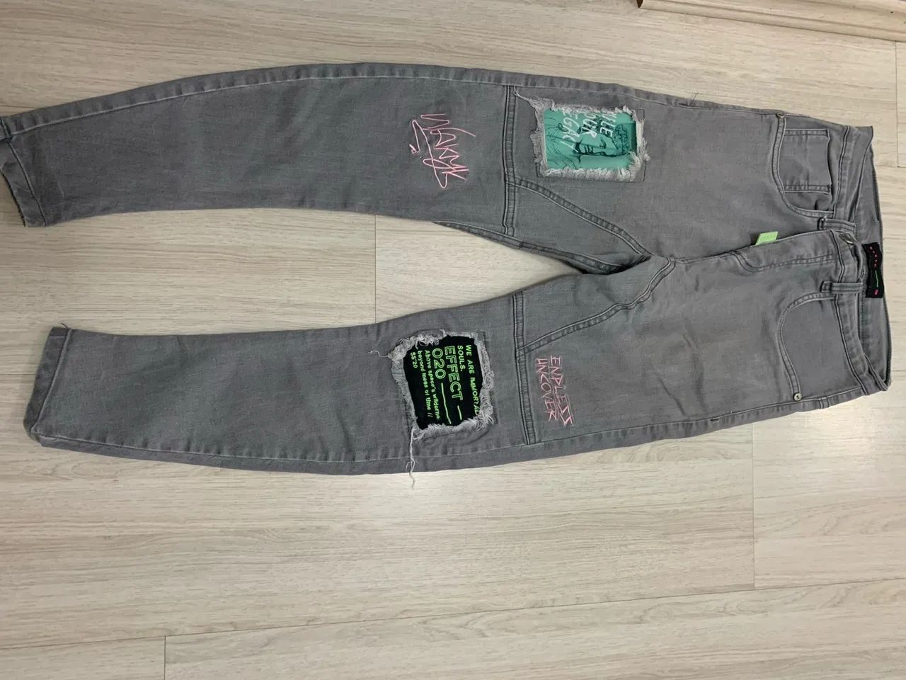 Calça Jeans Masculina Destroyed com Detalhes - Foto 4