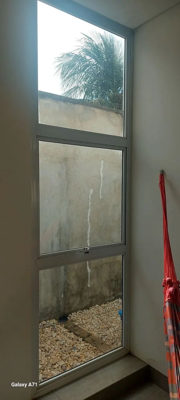 Janela em esquadria de aluminio