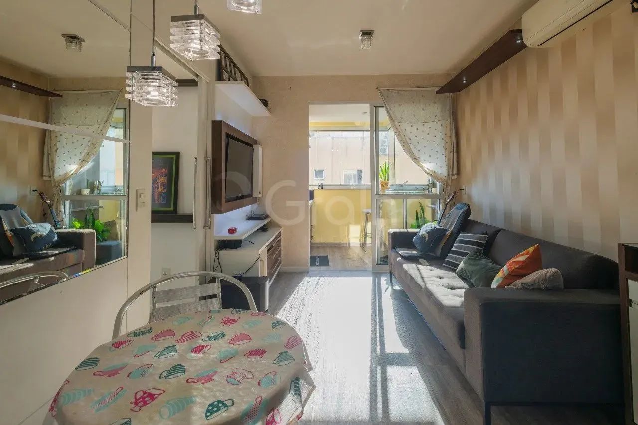 Apartamento de 79m² com 2 quartos sendo 1 suíte no bairro Costeira do Pirajubae - Foto 2