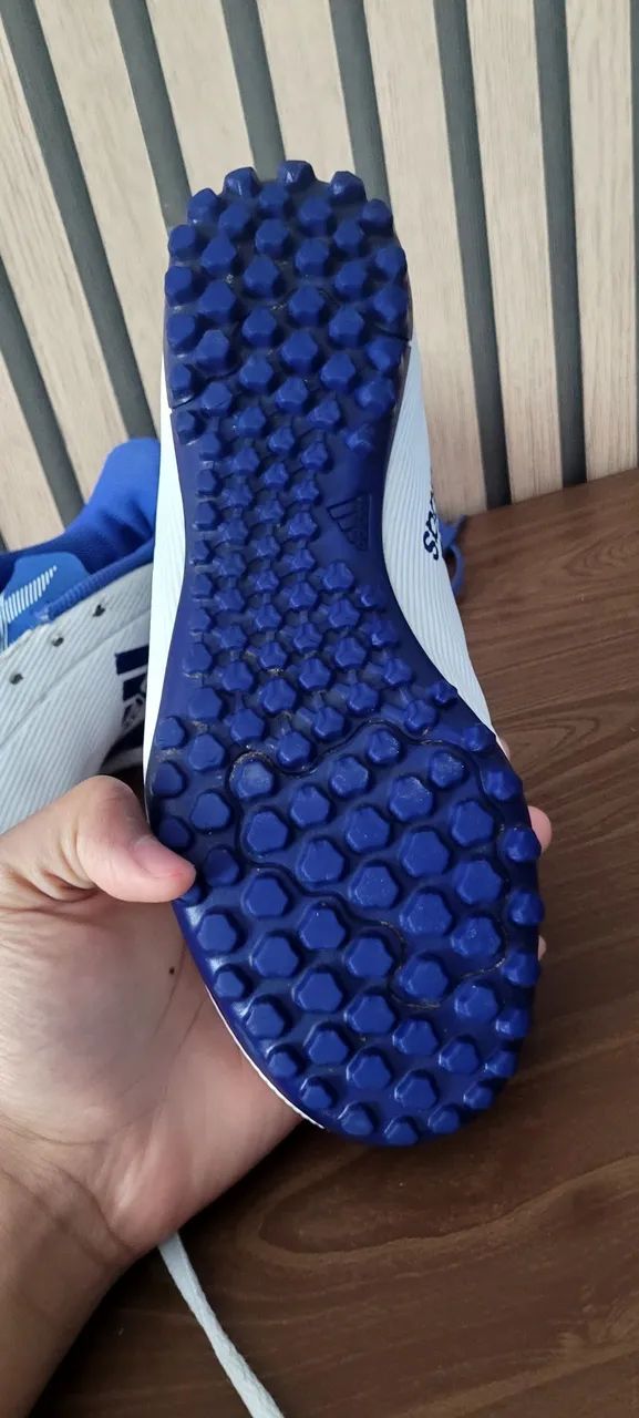 Chuteira Adidas X Azul e Branco - Foto 3
