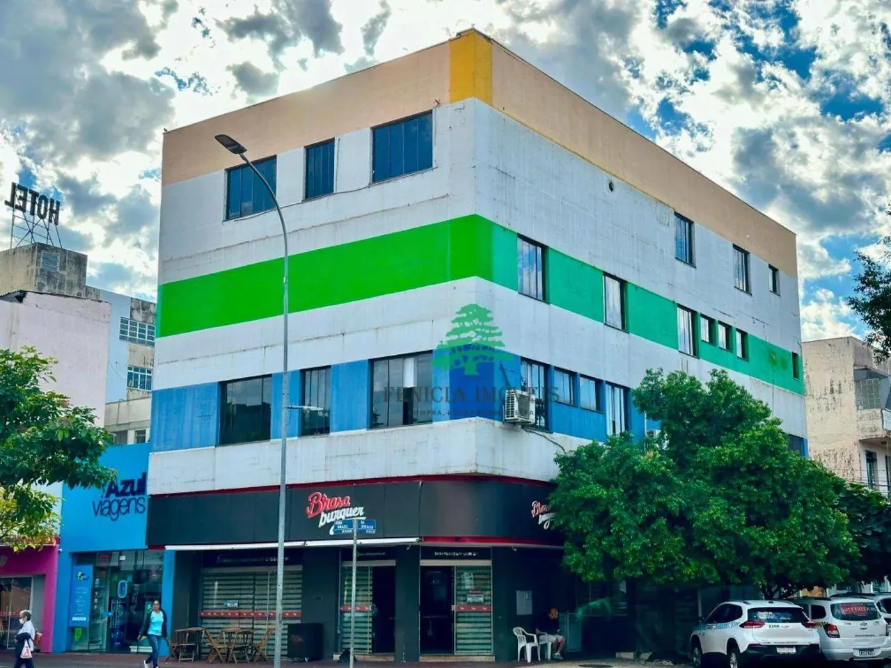 Prédio para locação na esquina da Avenida Brasil em Foz do Iguaçu