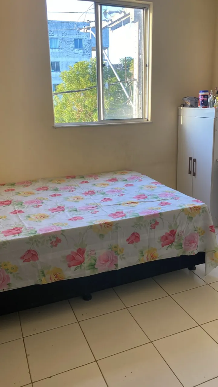 Alugo quarto apenas para meninas