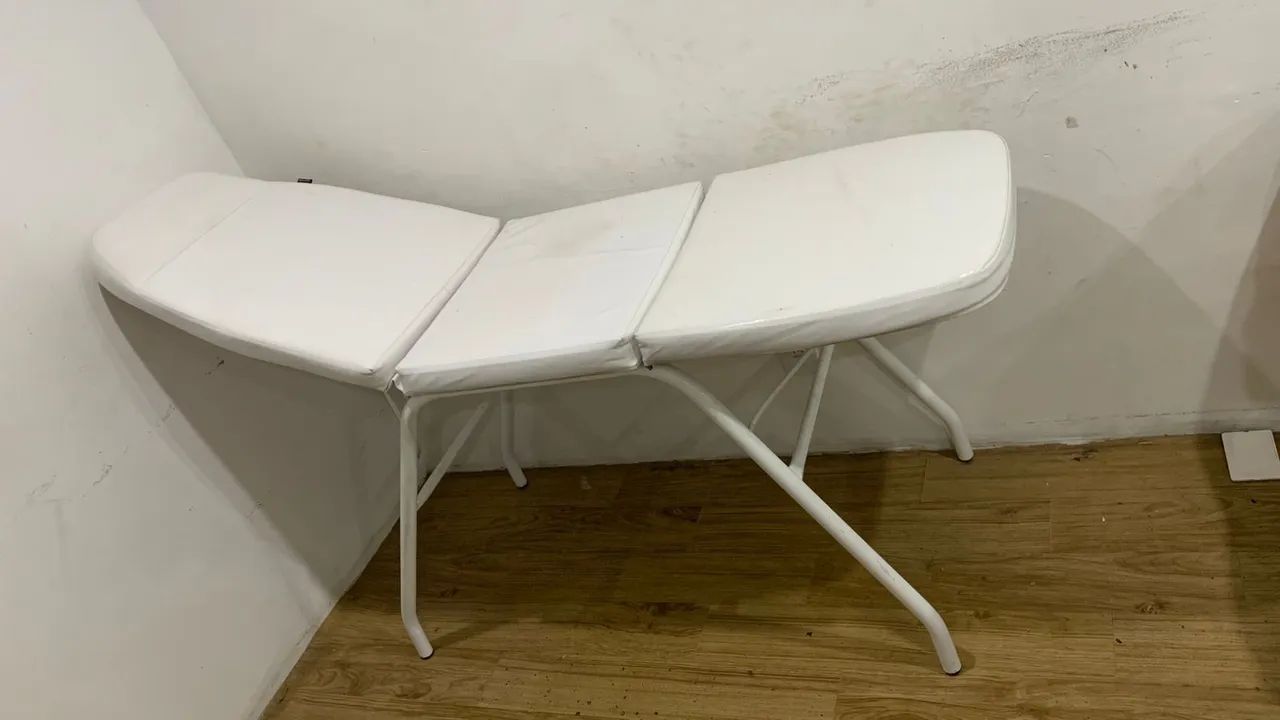 Mesa de massagem profissional - Foto 2