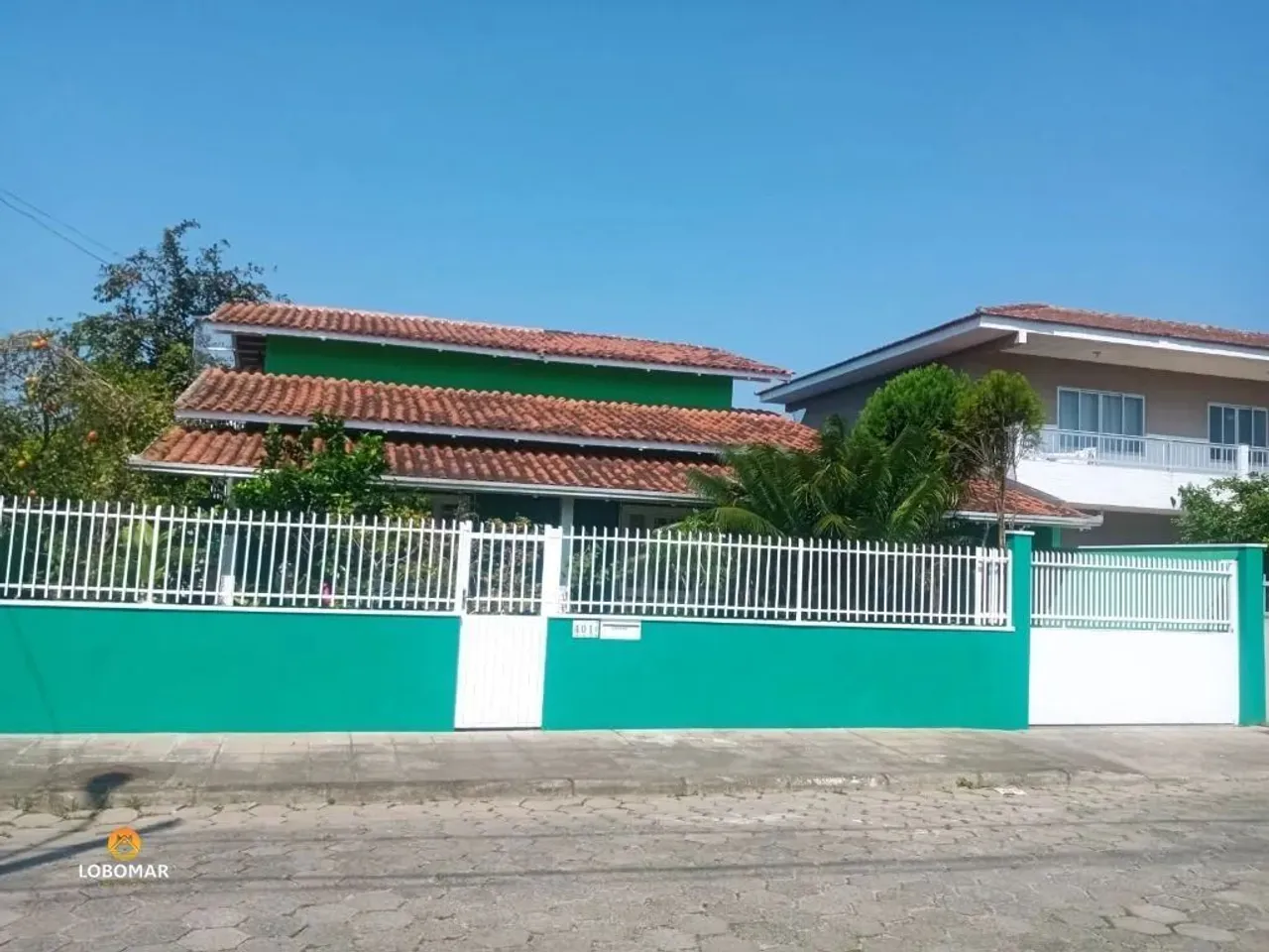 Sobrado com 3 dormitórios à venda, 112 m² - Centro - Balneário Piçarras/SC