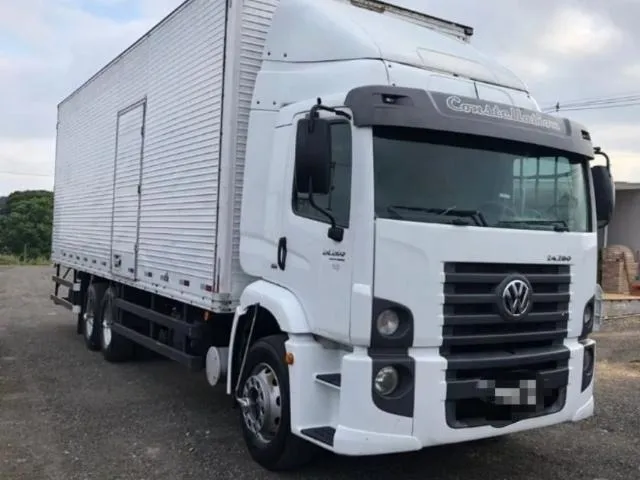 Volkswagen 24250 2012 Bau