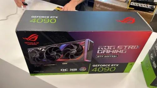 Placa de vídeo RTX 4090 24gb Rog strix  - Foto 2