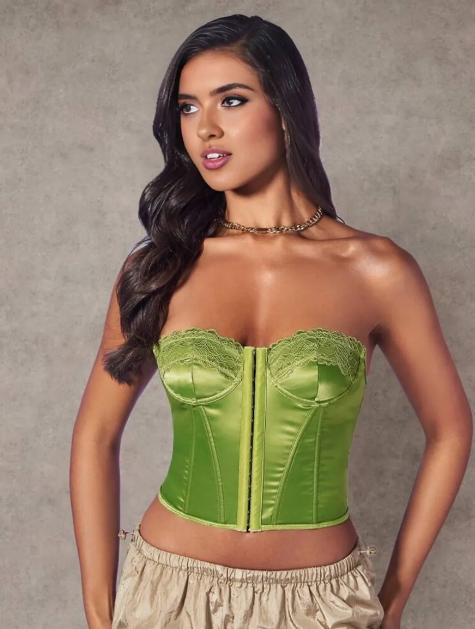 Corset Verde com Detalhes em Renda