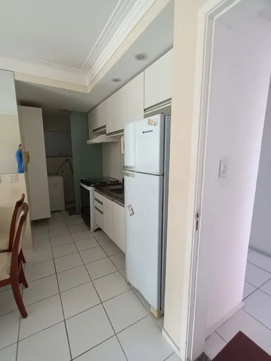 Apartamento 2/4 sendo um suíte com varanda Mobiliado em Cond. Clube  - Foto 5