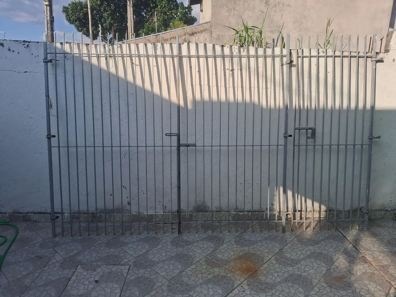 Vendo portao de ferro