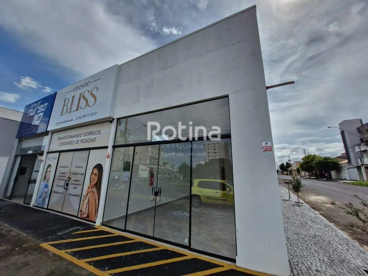 Loja para alugar, Santa Mônica - Uberlândia/MG - Rotina Imobiliária