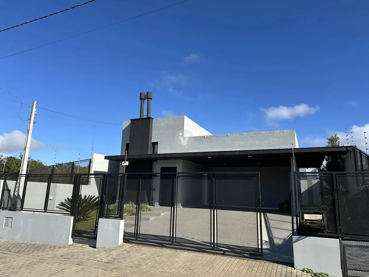 Casa a venda, localizada no bairro Camobi