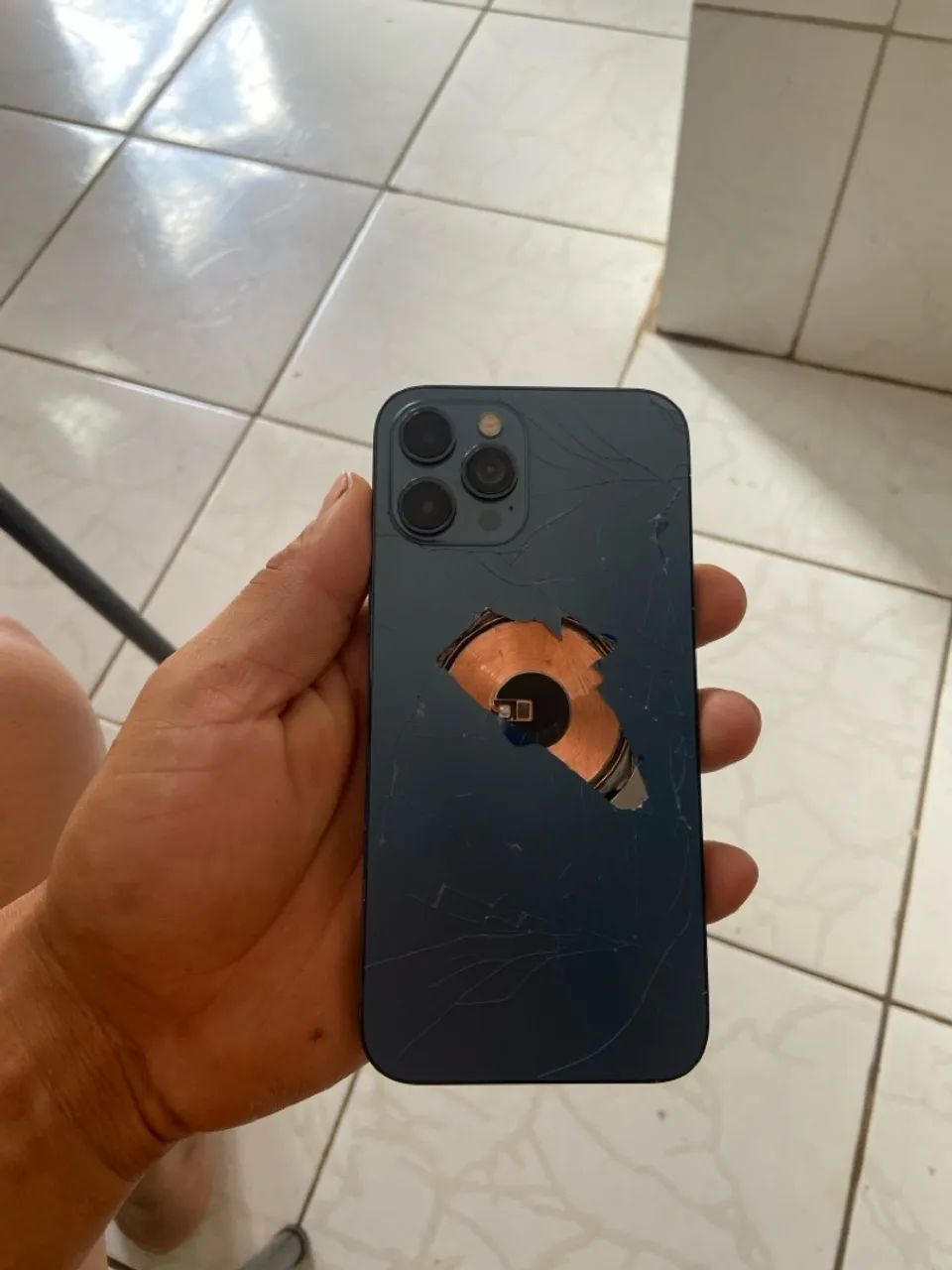 Iphone 12 Pro Max azul  - Foto 5