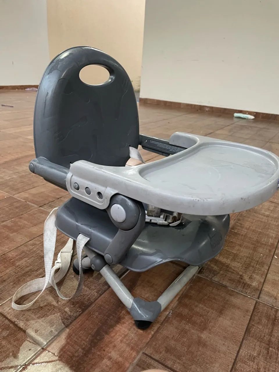 Cadeira de alimentação retrátil, Chicco