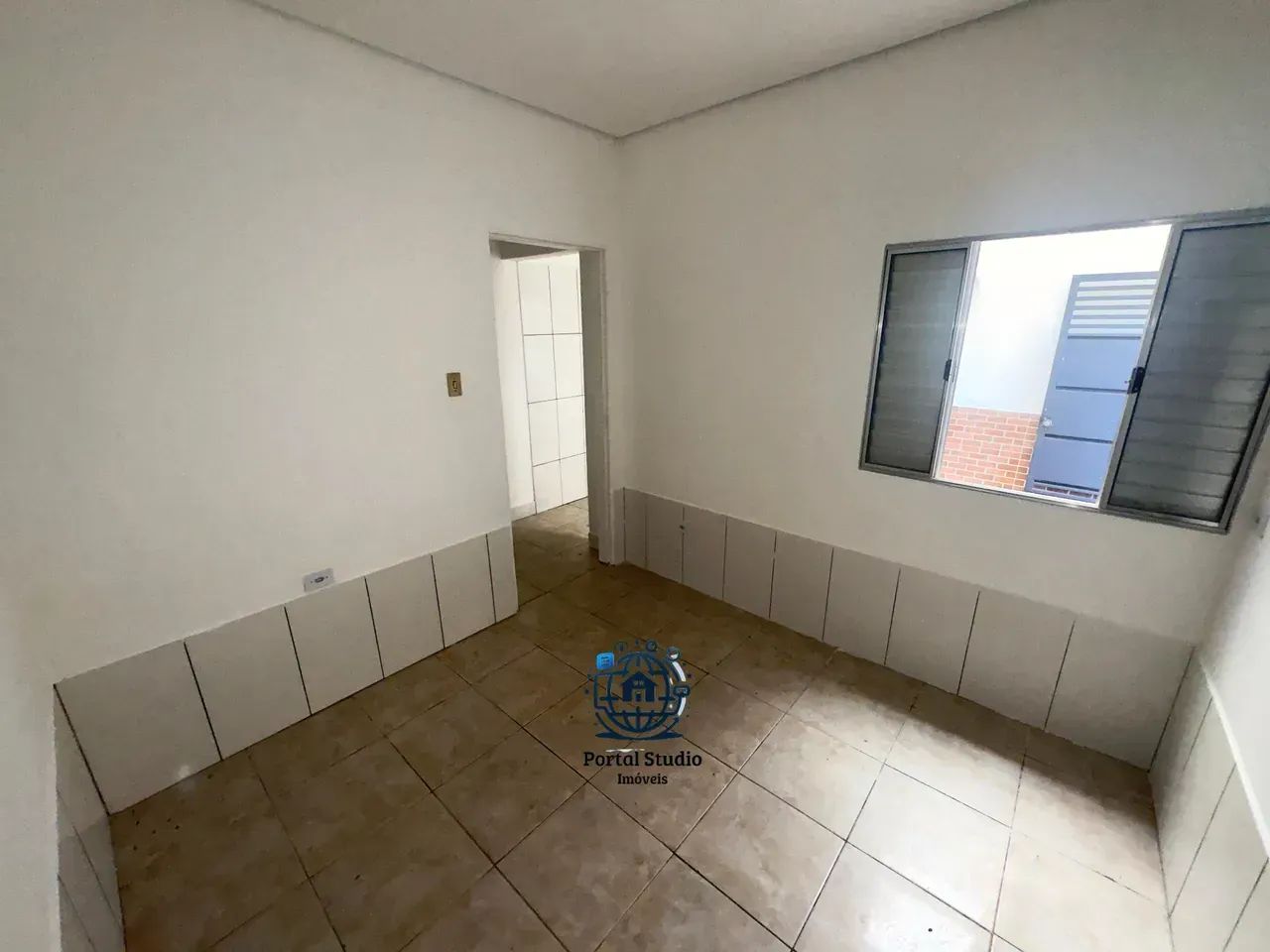 Casa Kitnet com lavanderia - Jd. das Bandeiras - Foto 4