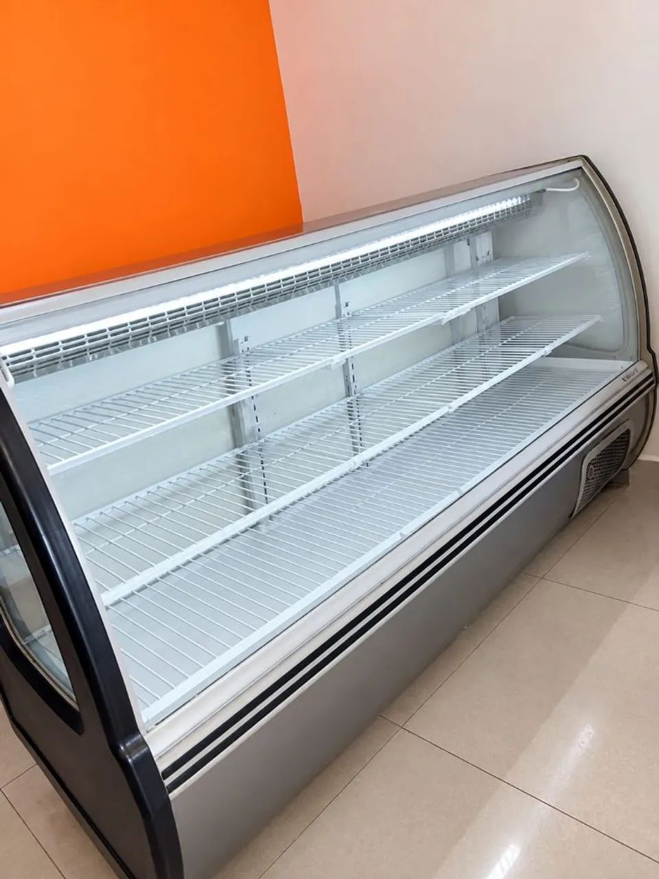 Expositor refrigerado /com led
