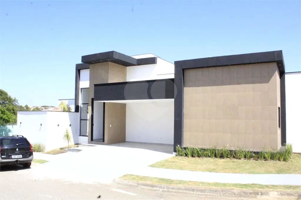Casa à venda com 3 quartos, sendo 1 suíte, no condomínio Campos do Conde, Sorocaba - SP