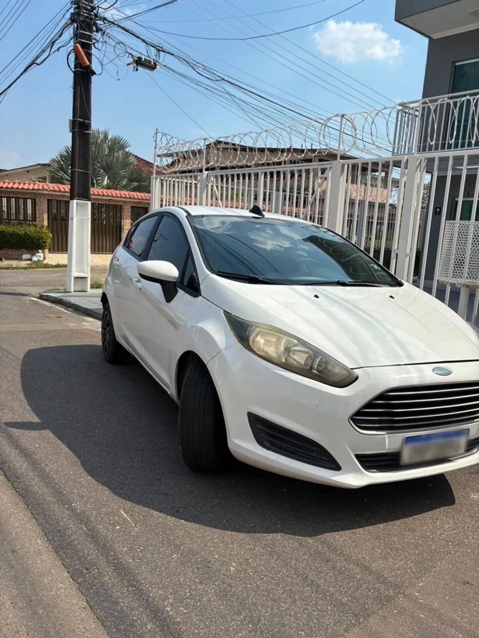 Ford Fiesta Fiesta 1.5 16V Flex Mec. 5p 2014