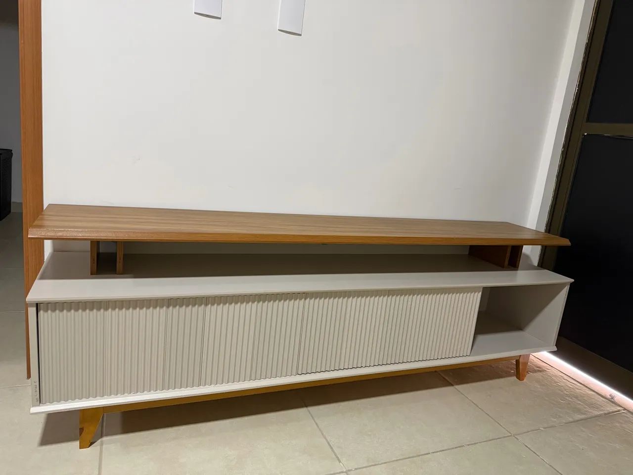 RACK PARA SALA 