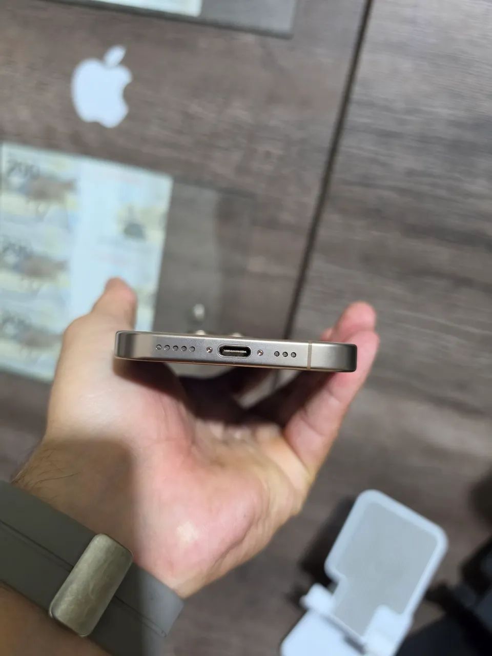 Iphone 16 pro  - Foto 3
