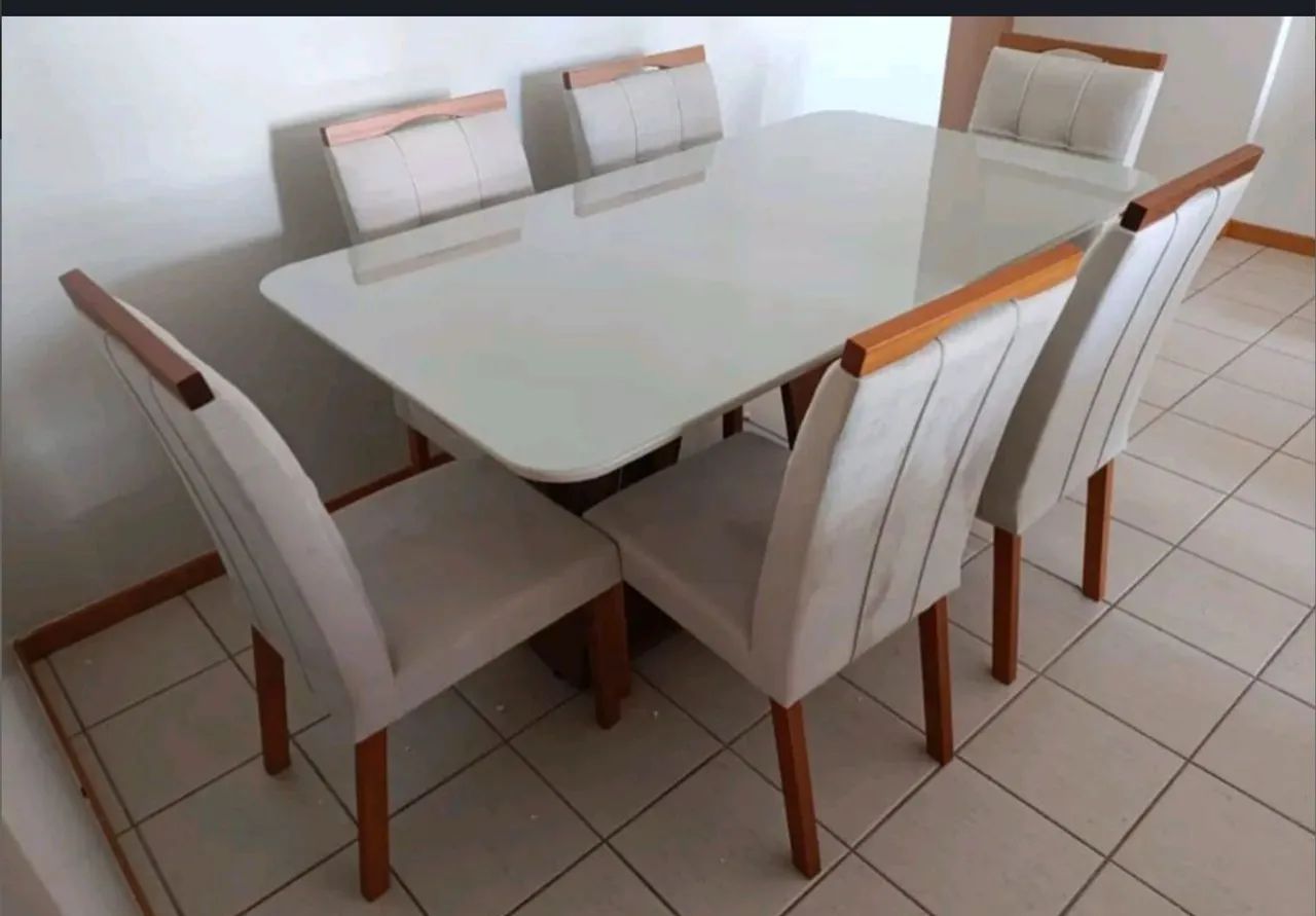 Mesa de jantar Eloiza com 6 cadeiras veludo ou linho 